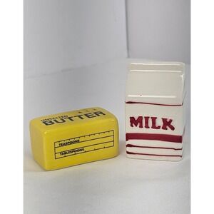 Cracker Barrel Mini Milk and Butter Salt & Pepper Shakers Farmhouse Kitchen Set